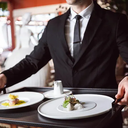 Hotel Relais & Chateaux Castel Fragsburg 5*