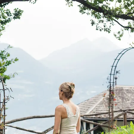 Relais & Chateaux Castel Fragsburg Готель